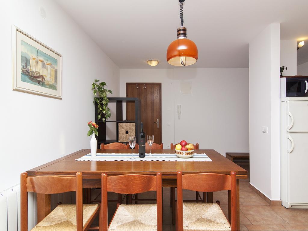 Apartments Ceja Near Sea Medulin Habitación foto