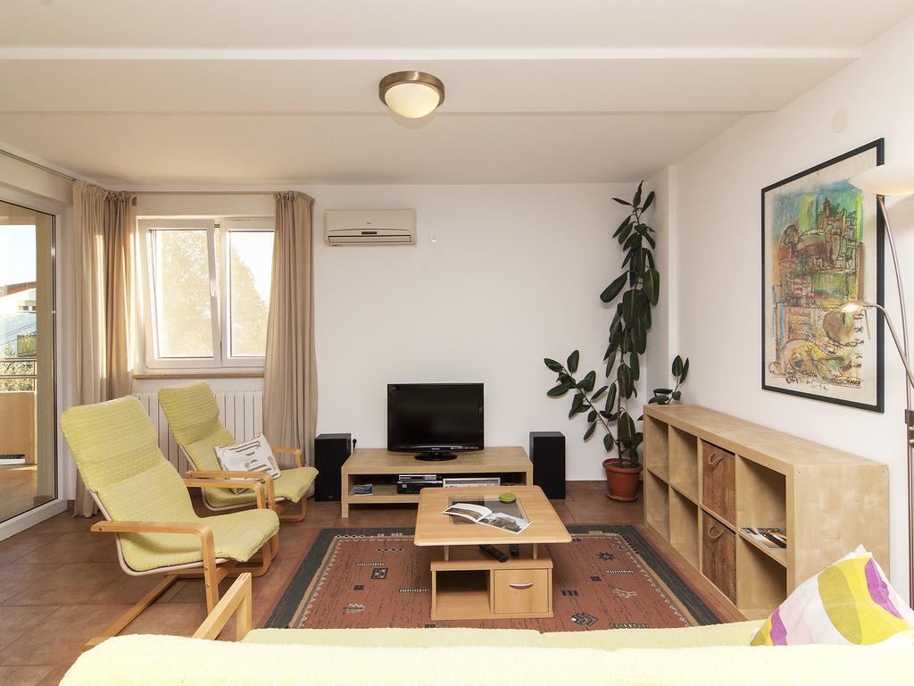 Apartments Ceja Near Sea Medulin Habitación foto