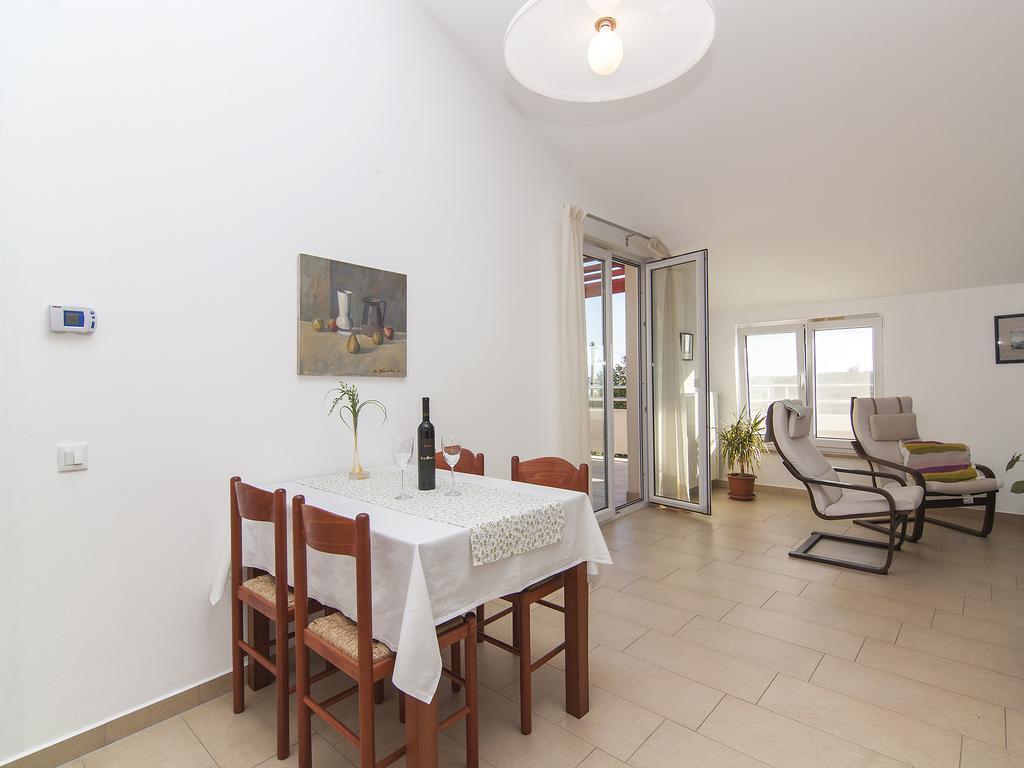 Apartments Ceja Near Sea Medulin Habitación foto