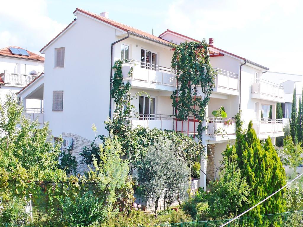 Apartments Ceja Near Sea Medulin Exterior foto